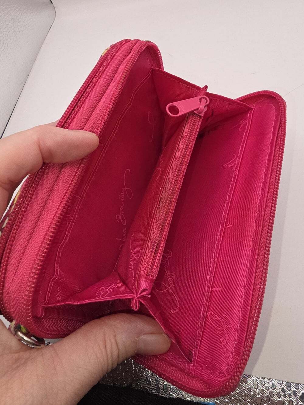 Vera Bradley Quilted Wallet Zip Around 5.5 Inch Pink Paisley - Picture 5 of 6